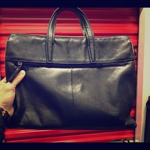 Leather breifcase like new men and women
